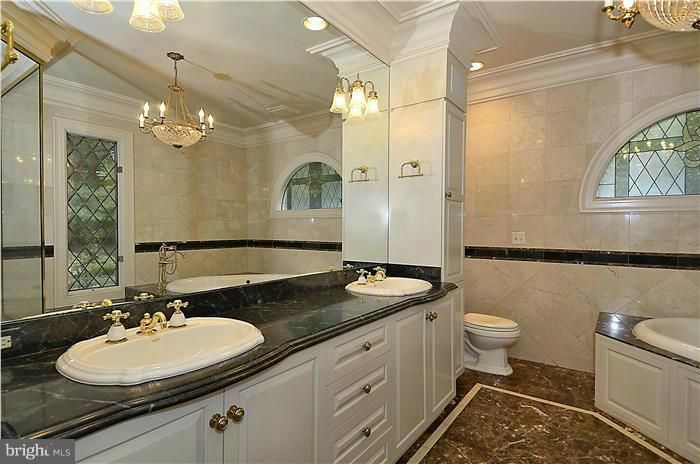 Bathroom, Chandelier, Dual Sink Vanities, Interior, Recessed Lighting