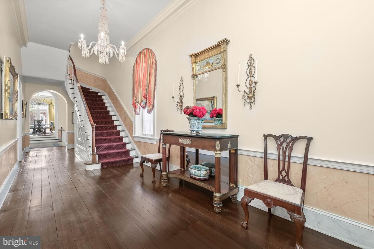 Chandelier, Interior, Wood Texture Flooring