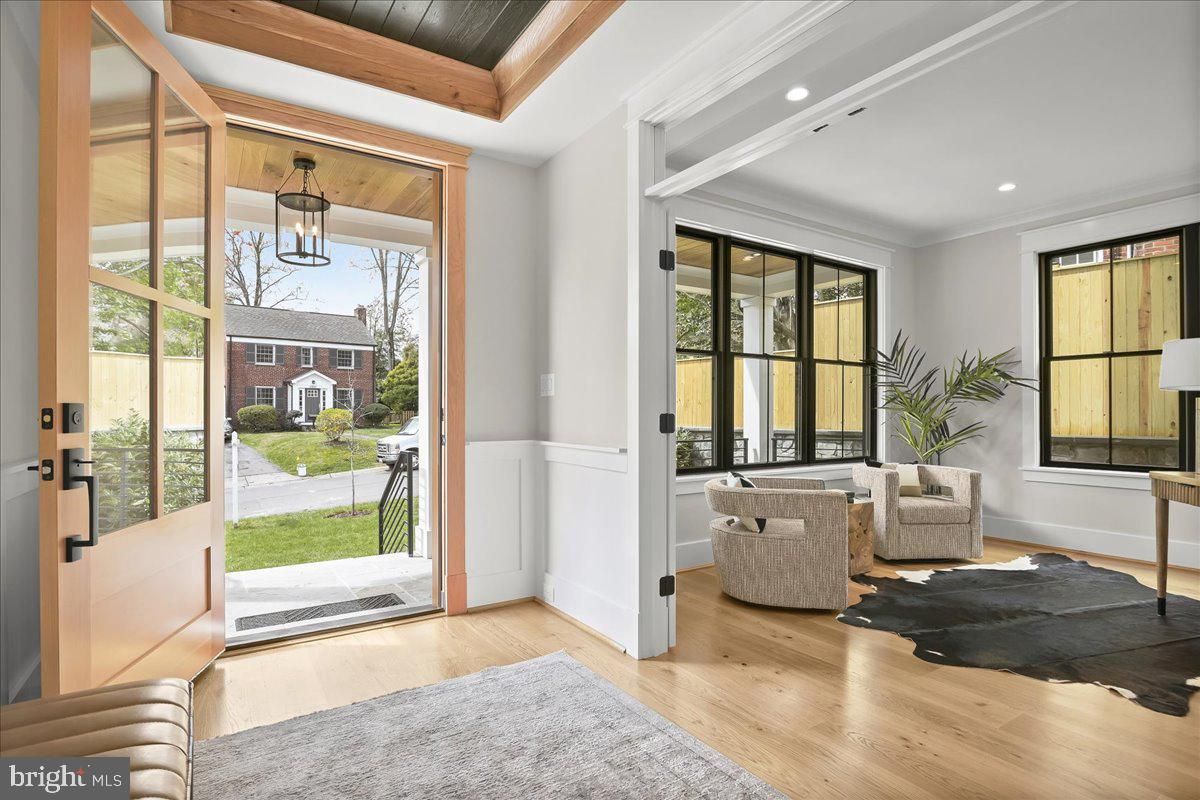 Interior, Pendant Lights, Recessed Lighting, Wooden Ceilings, Wood Texture Flooring