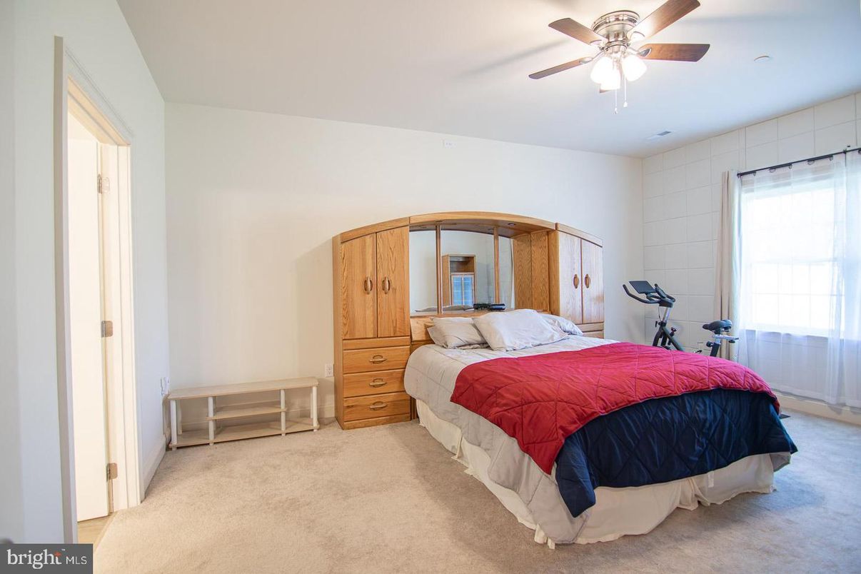 Bedroom, Fitness Equipment, Interior