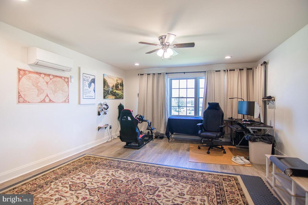 Home Office, Interior, Recessed Lighting, Wood Texture Flooring