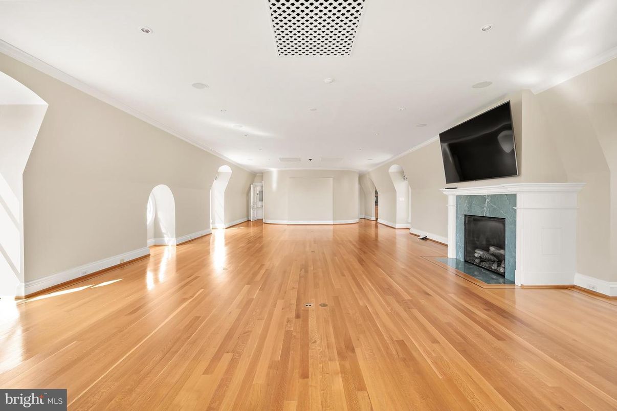 Empty room, Fireplace, Interior, Recessed Lighting, Wood Texture Flooring
