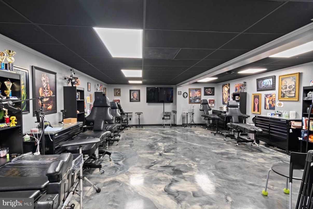Fitness Equipment, Home Office, Interior, Recessed Lighting