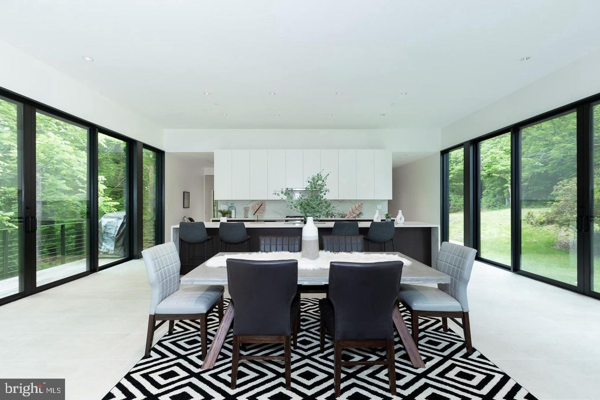 Dining room, Interior, Kitchen, Recessed Lighting