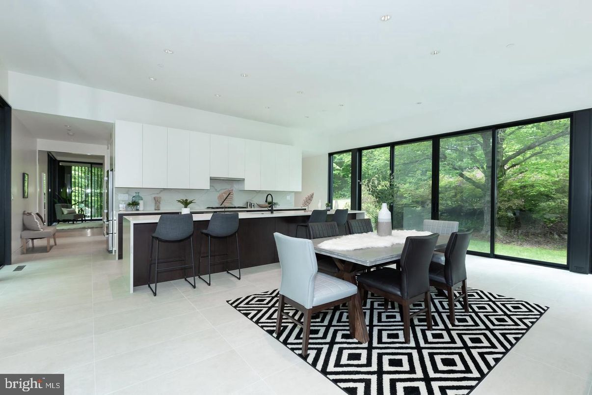 Dining room, Interior, Kitchen, Recessed Lighting