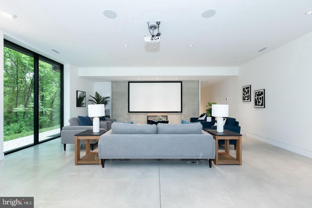 Interior, Living room, Projection Screen, Recessed Lighting