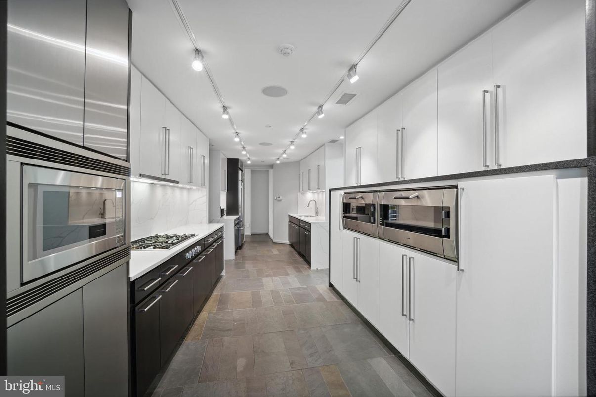 Interior, Kitchen, Stainless Steel Appliances