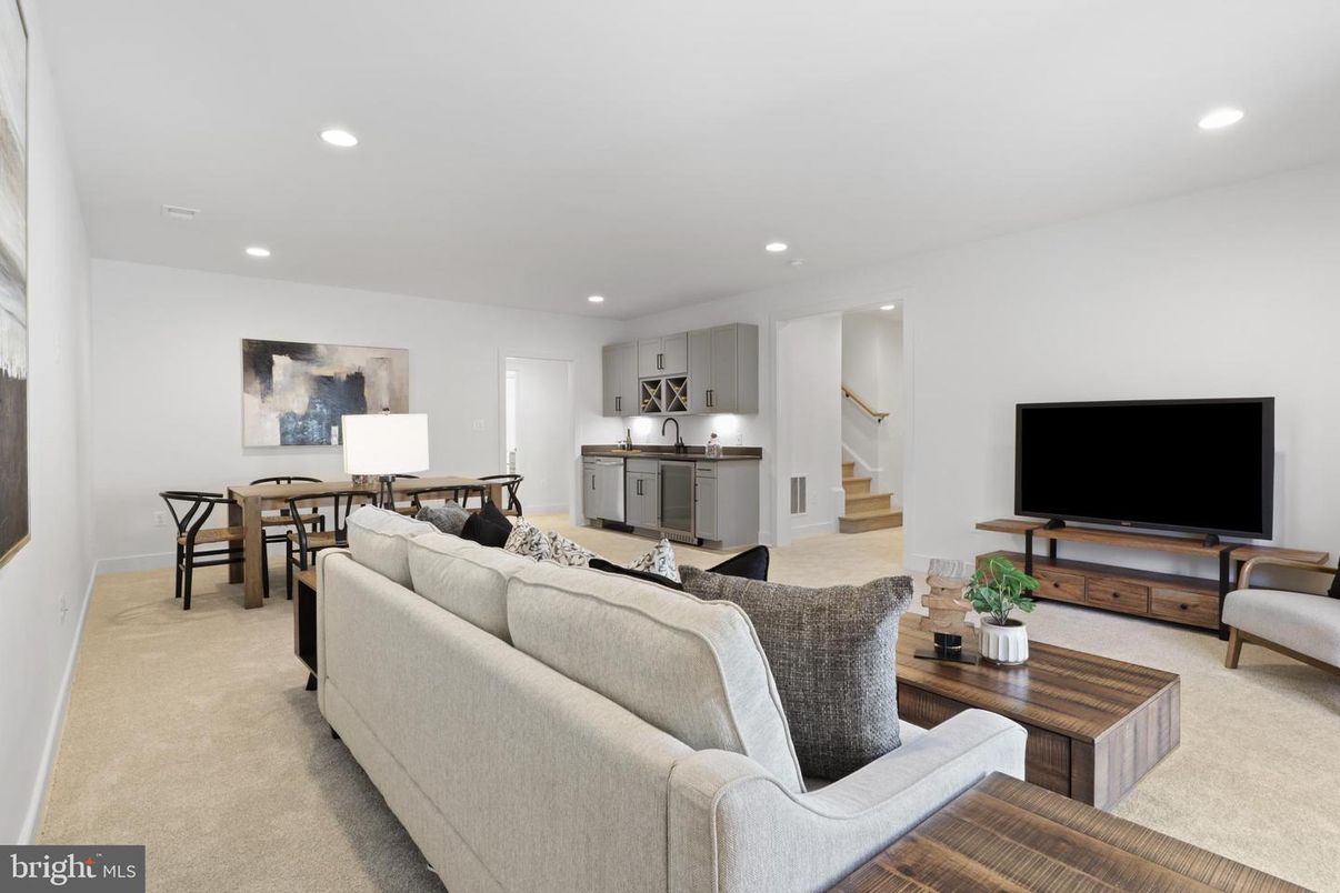 Dining room, Interior, Living room, Recessed Lighting