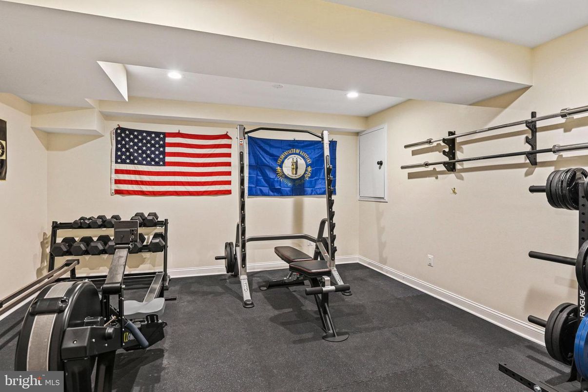 Fitness Equipment, Interior, Recessed Lighting