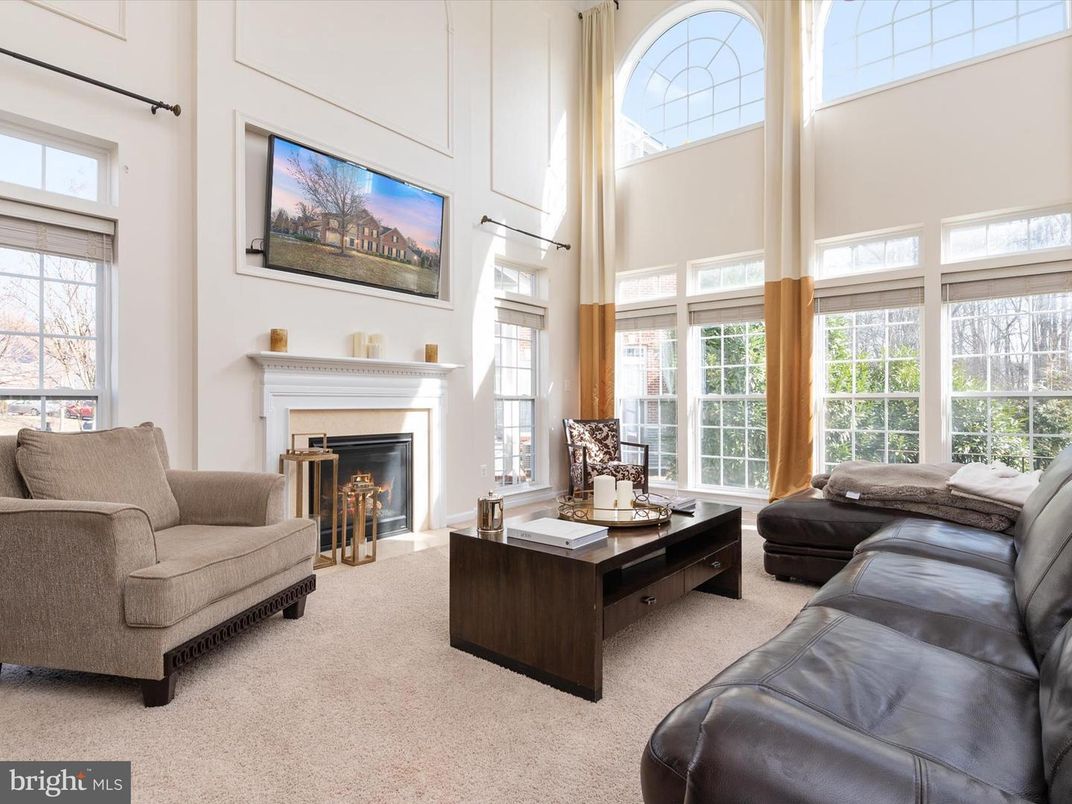 Fireplace, Interior, Living room