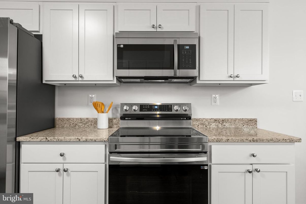 Interior, Kitchen, Stainless Steel Appliances