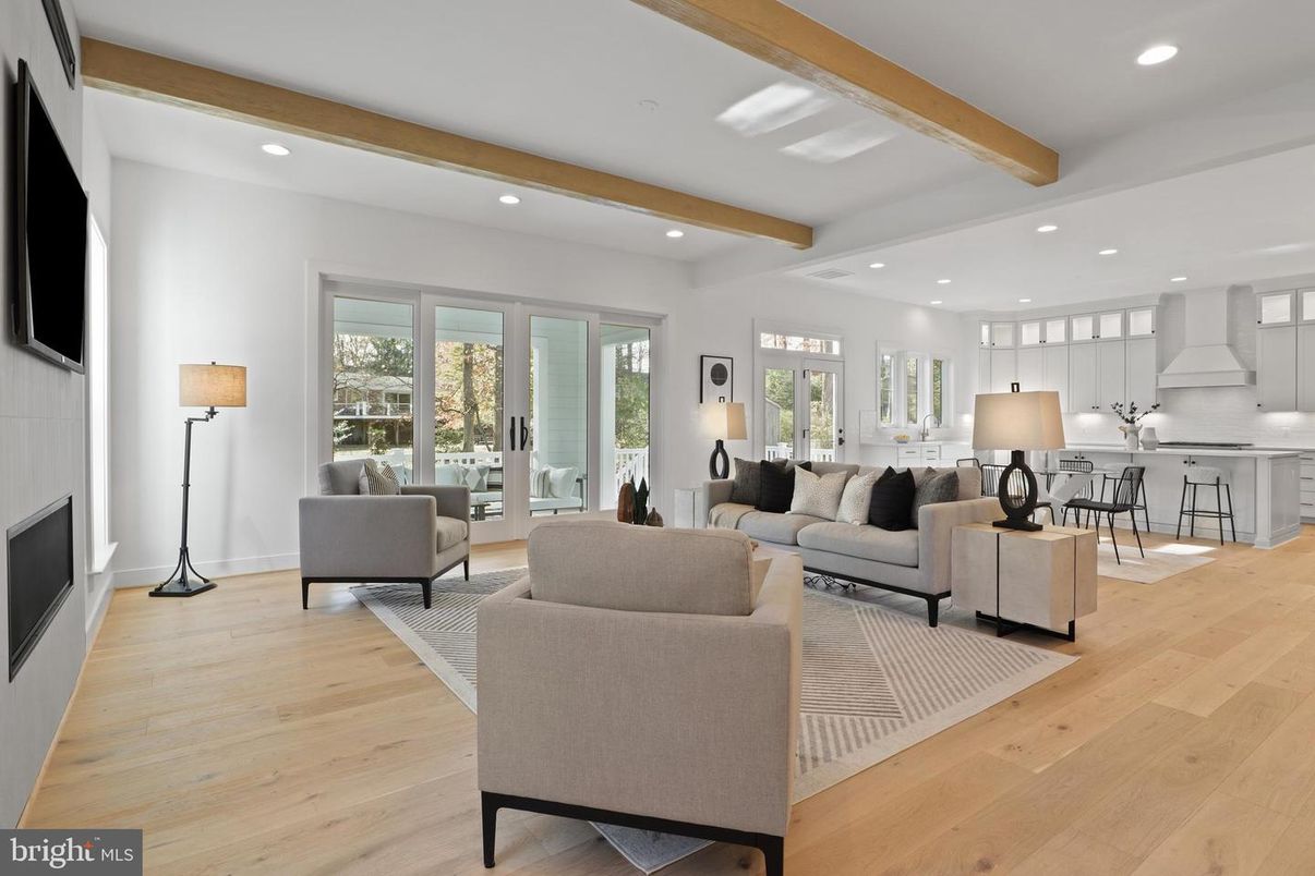 Interior, Kitchen, Living room, Recessed Lighting, Wooden Beams, Wood Texture Flooring