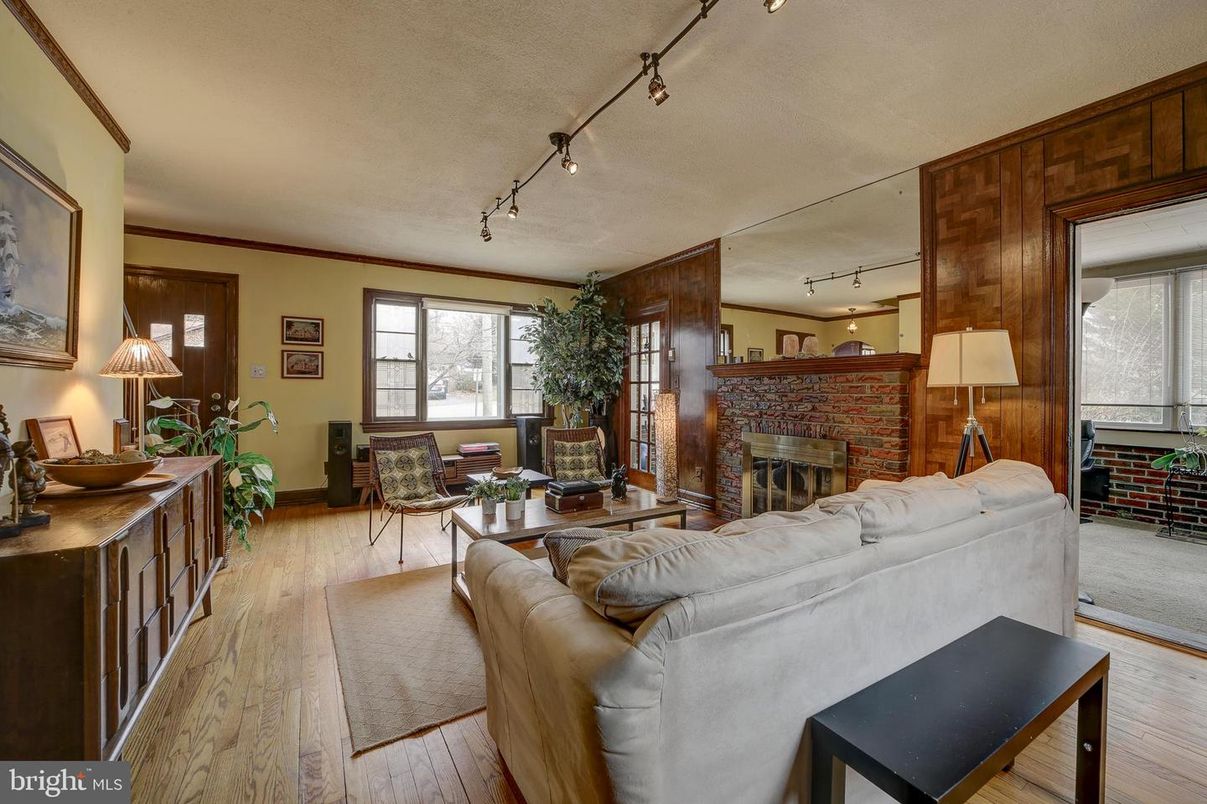 Fireplace, Interior, Living room, Wood Texture Flooring, Wooden Walls