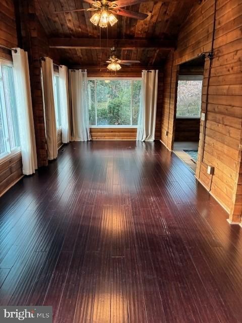 Empty room, Interior, Wooden Beams, Wooden Ceilings, Wood Texture Flooring, Wooden Walls