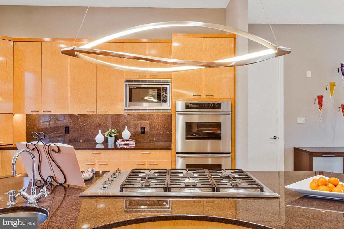 Interior, Kitchen, Stainless Steel Appliances