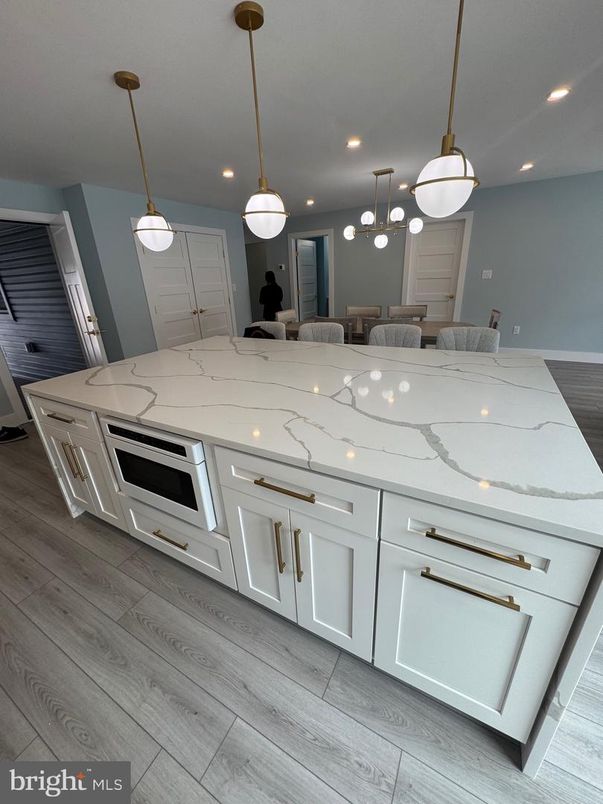 Interior, Kitchen, Pendant Lights, Recessed Lighting, Wood Texture Flooring