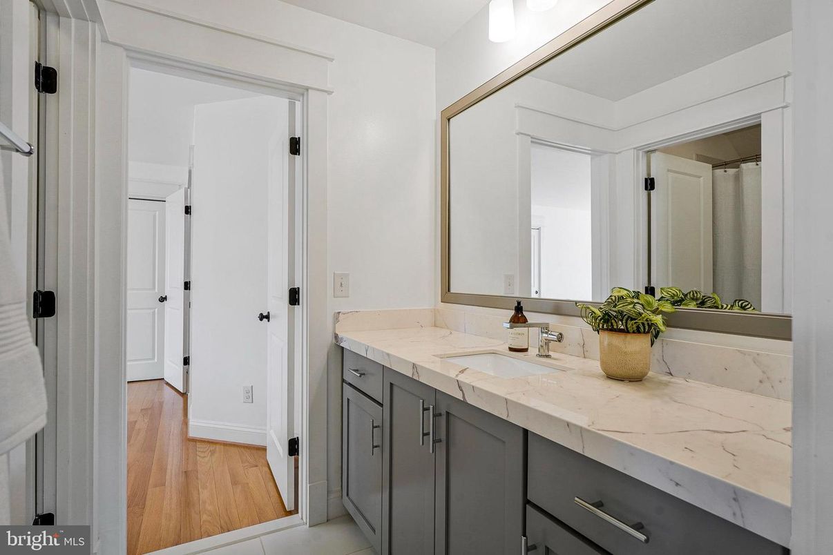 Bathroom, Dual Sink Vanities, Interior, Wood Texture Flooring