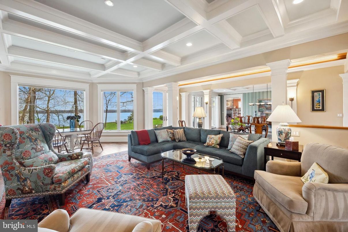 Dining room, Interior, Living room, Recessed Lighting, Water