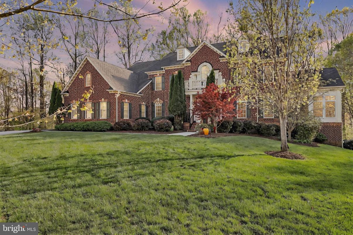 Exterior, Facade, Brick Facade, French Provincial