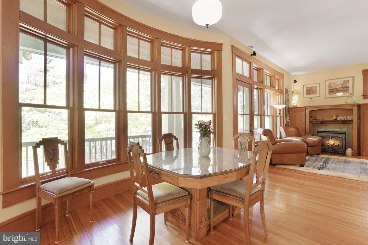 Dining room, Fireplace, Interior, Wood Texture Flooring