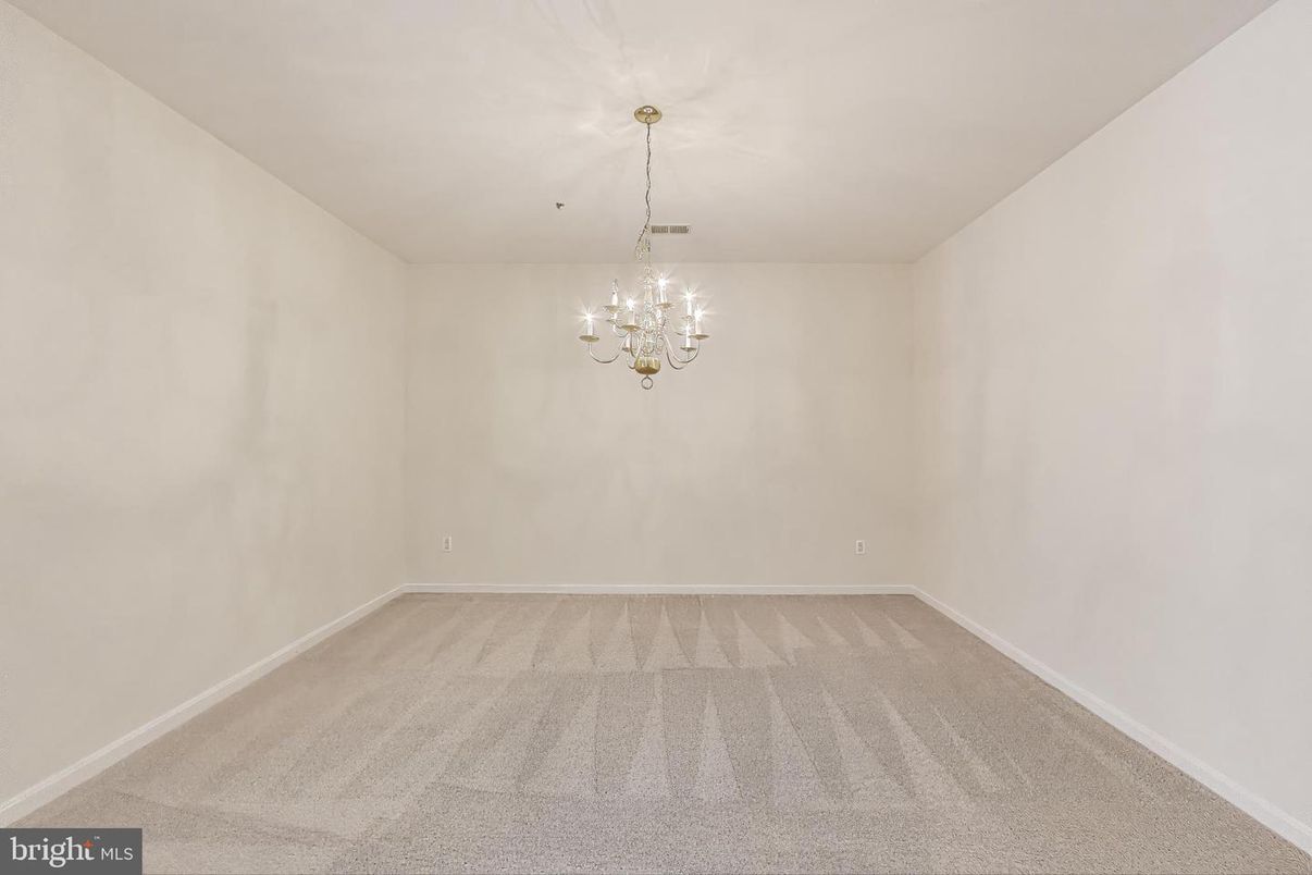 Chandelier, Empty room, Interior