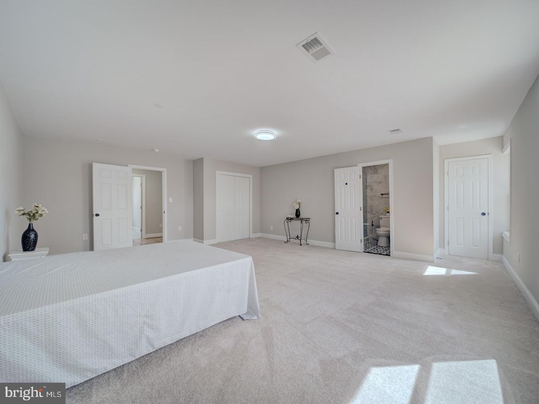 Bedroom, Empty room, Interior