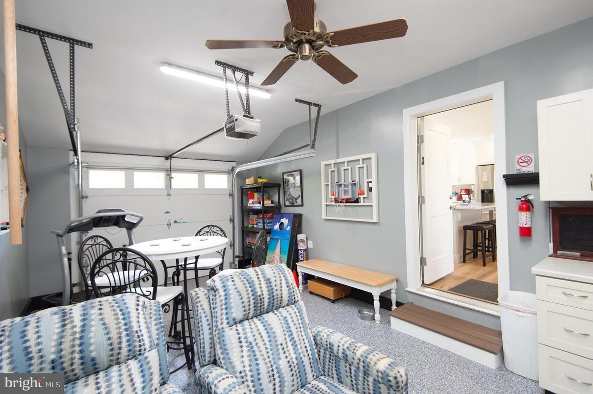 Dining room, Fitness Equipment, Interior