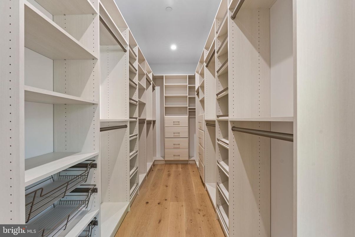 Interior, Recessed Lighting, Walk-in Closets, Wood Texture Flooring