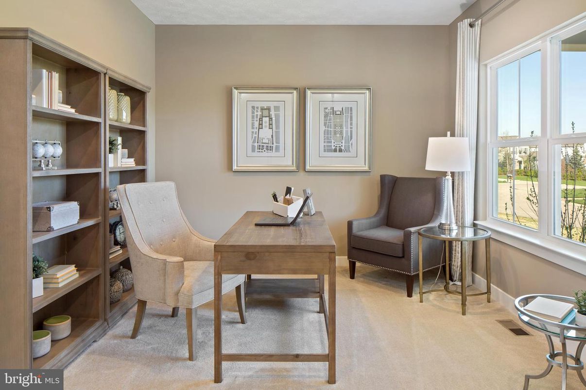 Home Office, Interior