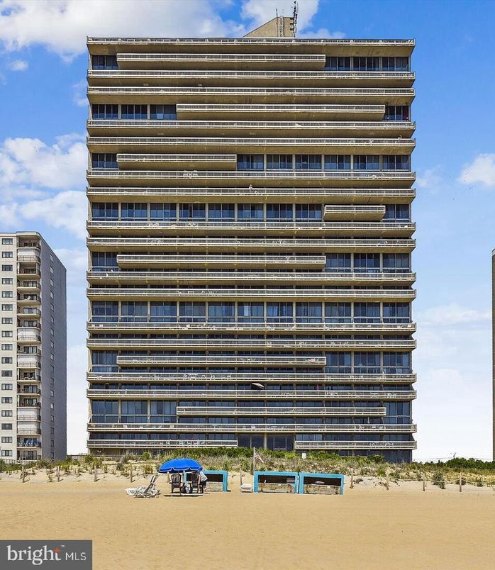 Exterior, Facade, Condo Building