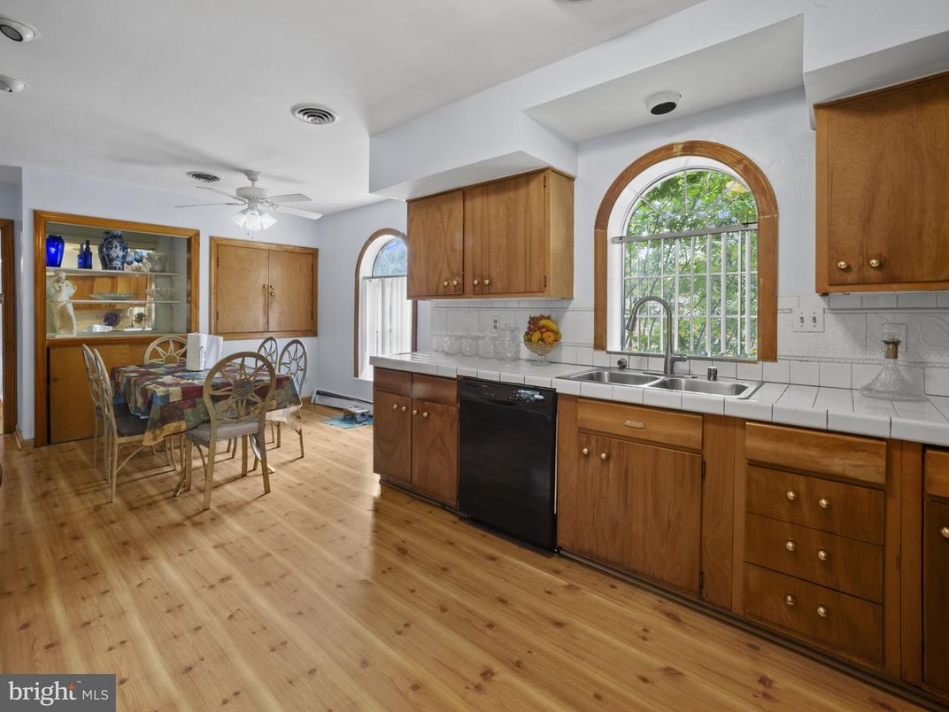 Dining room, Interior, Kitchen, Recessed Lighting, Tile Countertops, Wood Texture Flooring