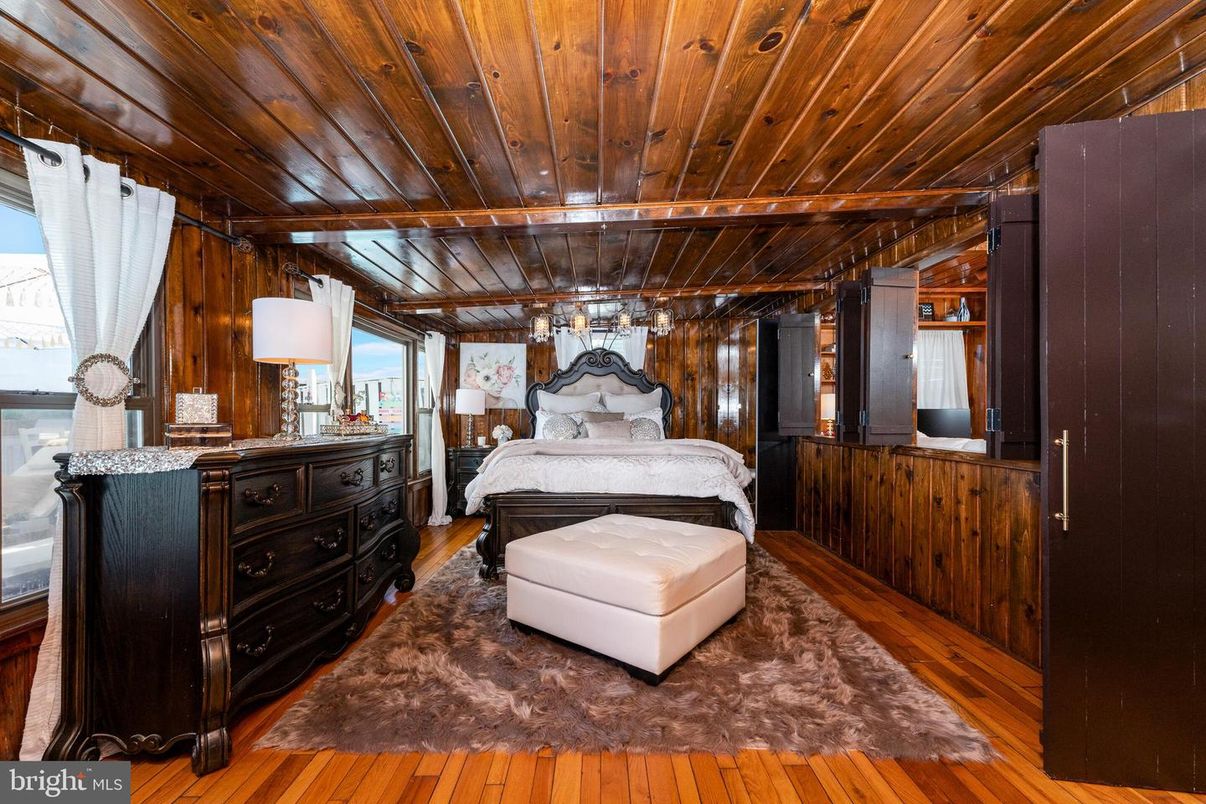 Bedroom, Interior, Wooden Ceilings, Wood Texture Flooring, Wooden Walls