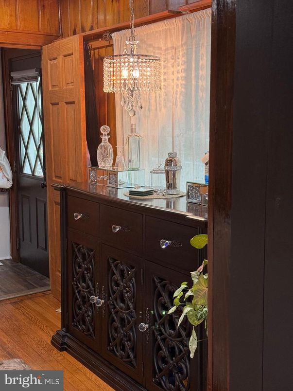 Chandelier, Interior, Wood Texture Flooring