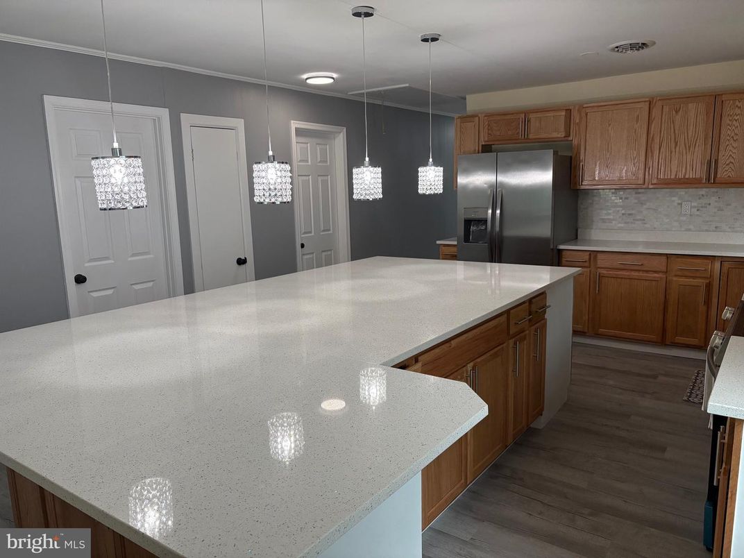 Interior, Kitchen, Pendant Lights, Wood Texture Flooring