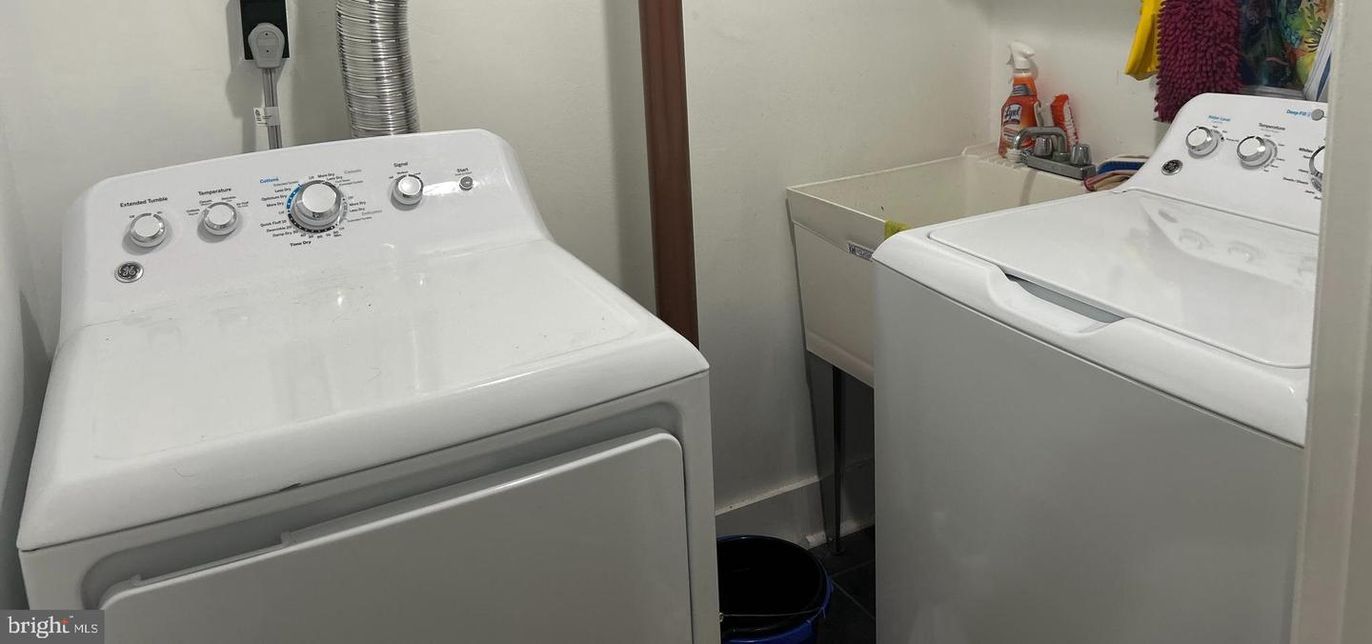 Interior, Utility Closets, Washer