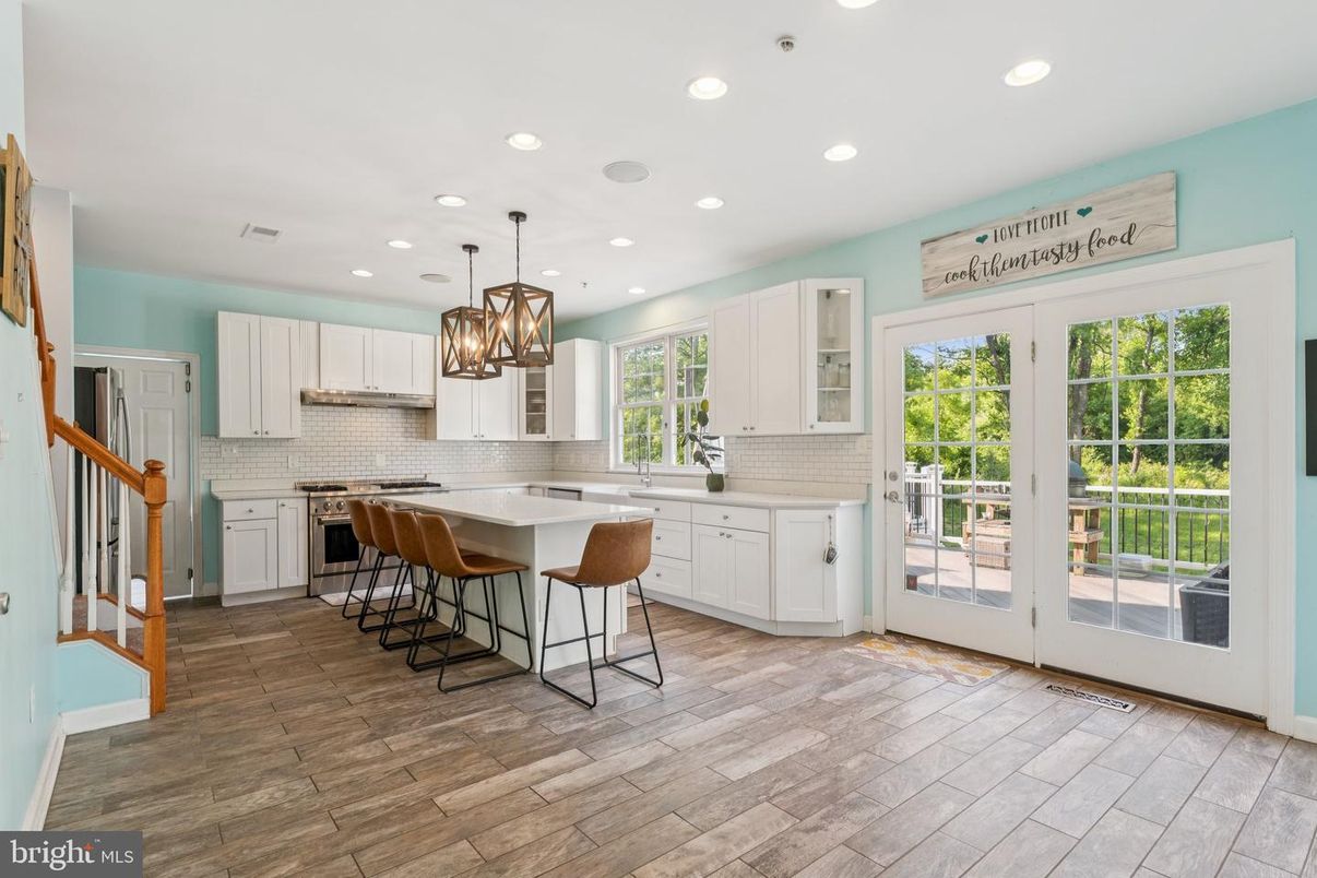 Interior, Kitchen, Pendant Lights, Recessed Lighting, Wood Texture Flooring