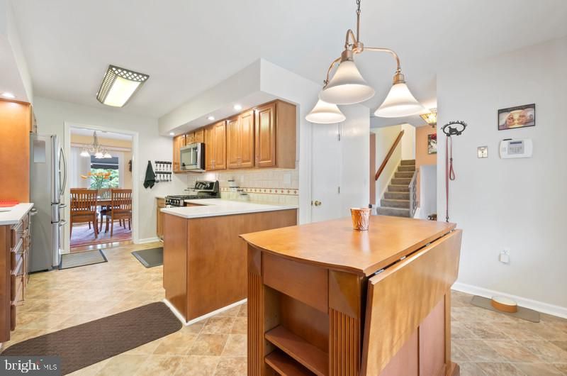 Chandelier, Dining room, Interior, Kitchen, Pendant Lights, Recessed Lighting