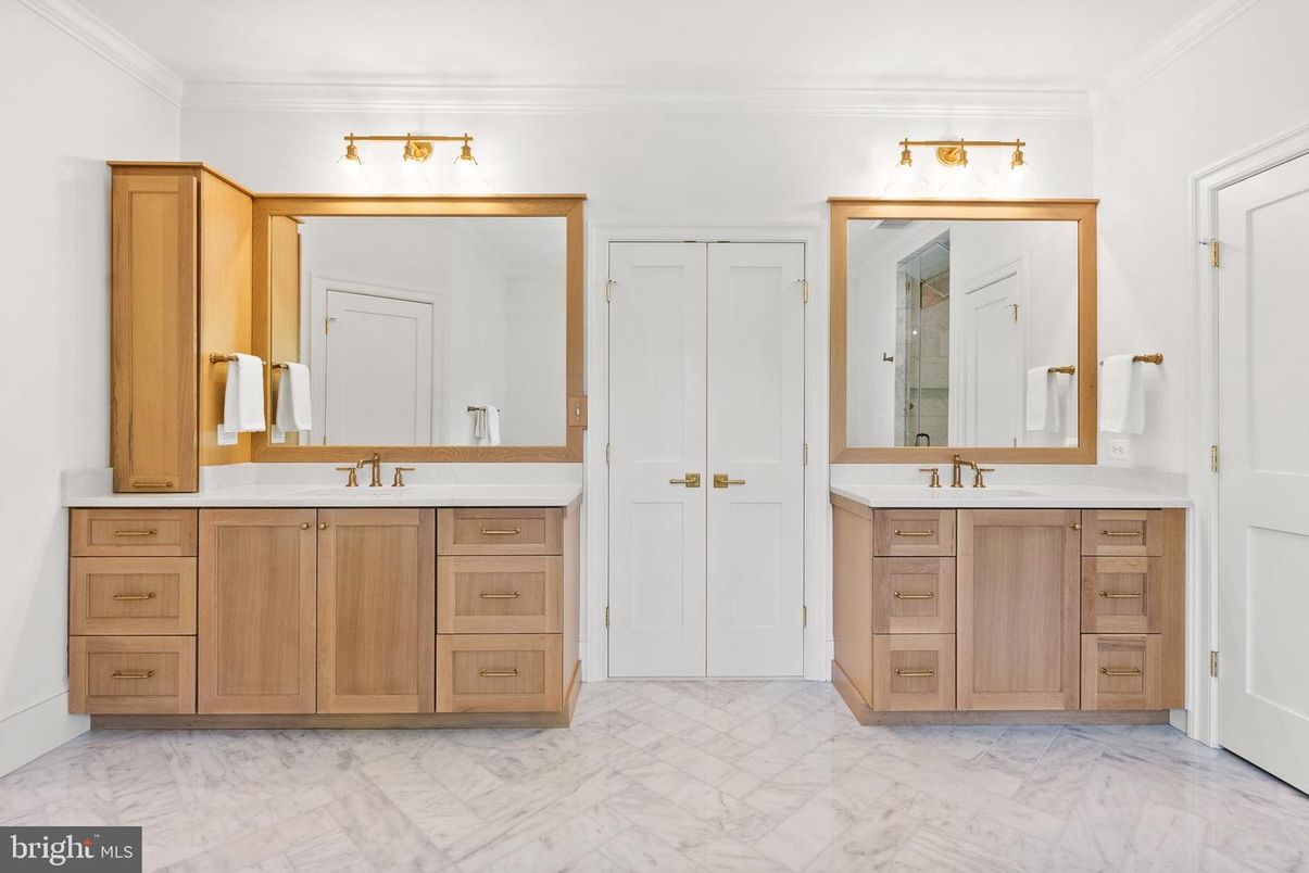 Bathroom, Dual Sink Vanities, Interior, Marble