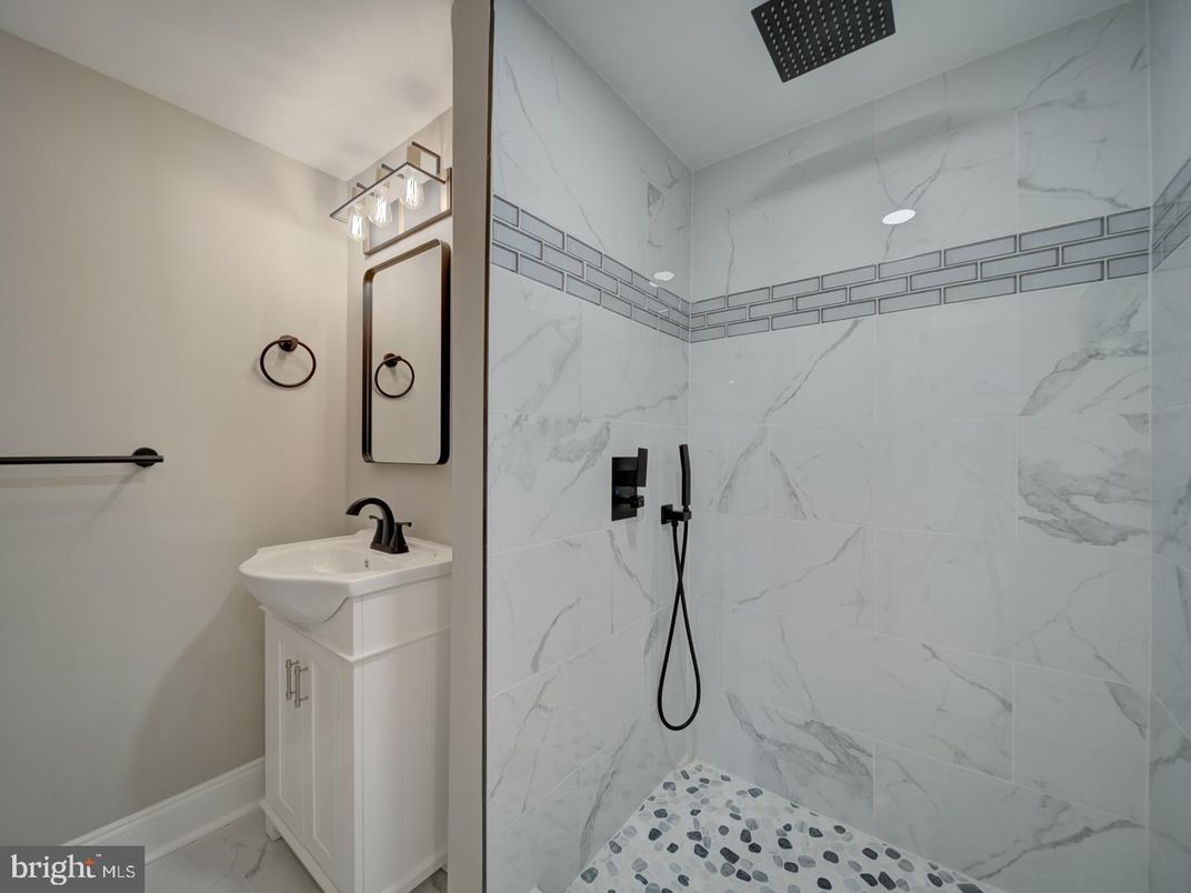 Bathroom, Interior, Marble Walls