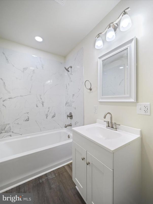 Bathroom, Interior, Marble Walls, Recessed Lighting, Wood Texture Flooring