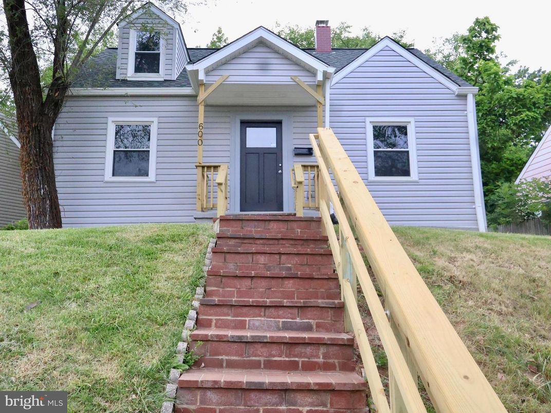 Exterior, Facade, A Frame