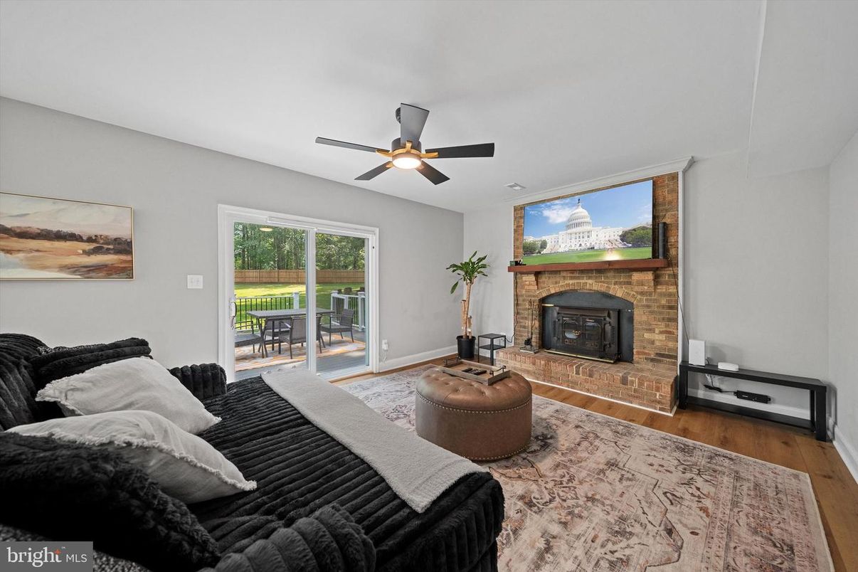 Bedroom, Fireplace, Interior, Wood Texture Flooring