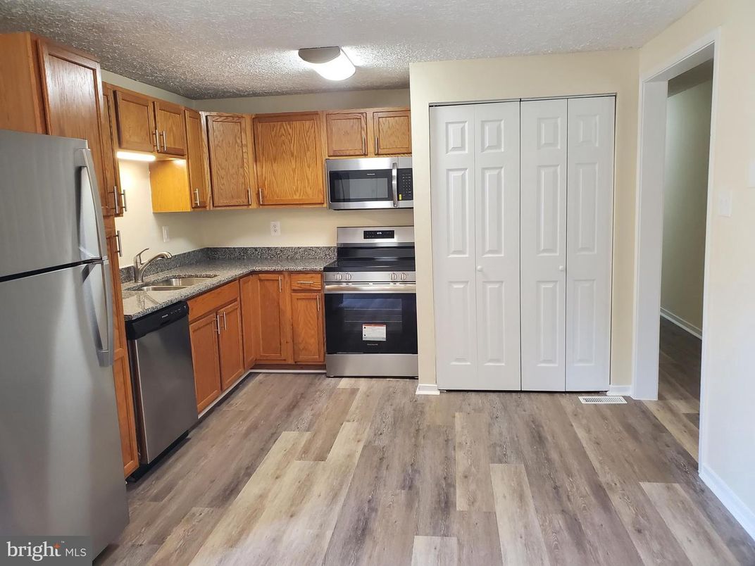 Interior, Kitchen, Stainless Steel Appliances, Wood Texture Flooring