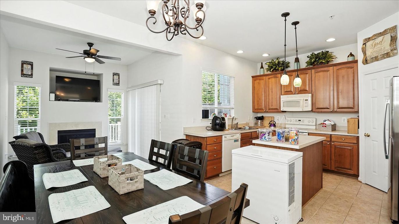Chandelier, Dining room, Fireplace, Interior, Kitchen, Pendant Lights, Recessed Lighting
