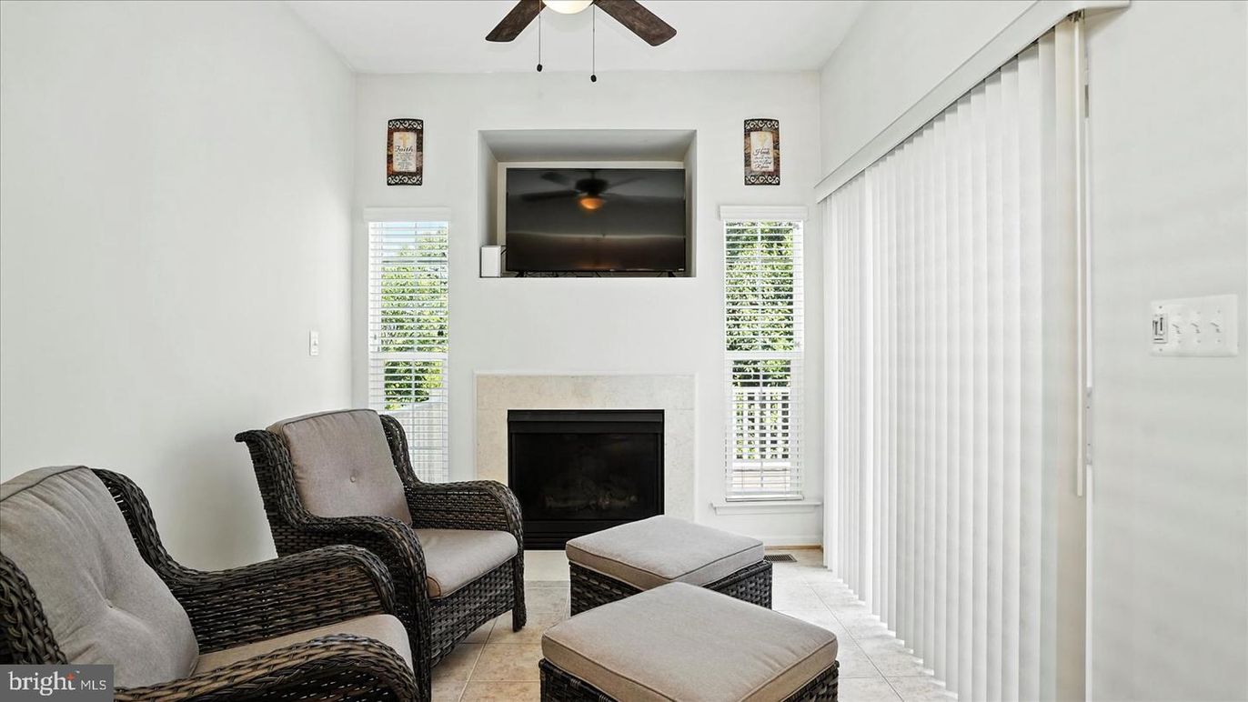 Fireplace, Interior, Living room