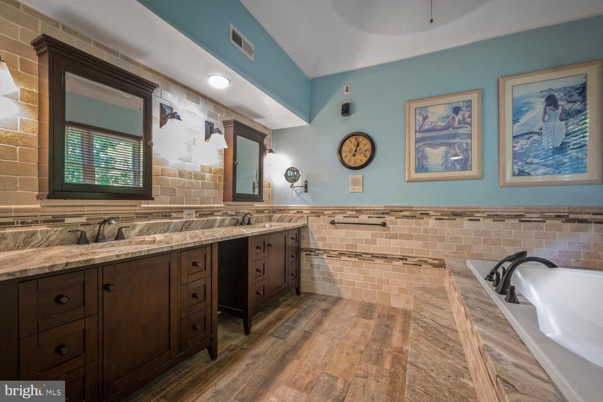 Bathroom, Dual Sink Vanities, Interior, Recessed Lighting, Wood Texture Flooring
