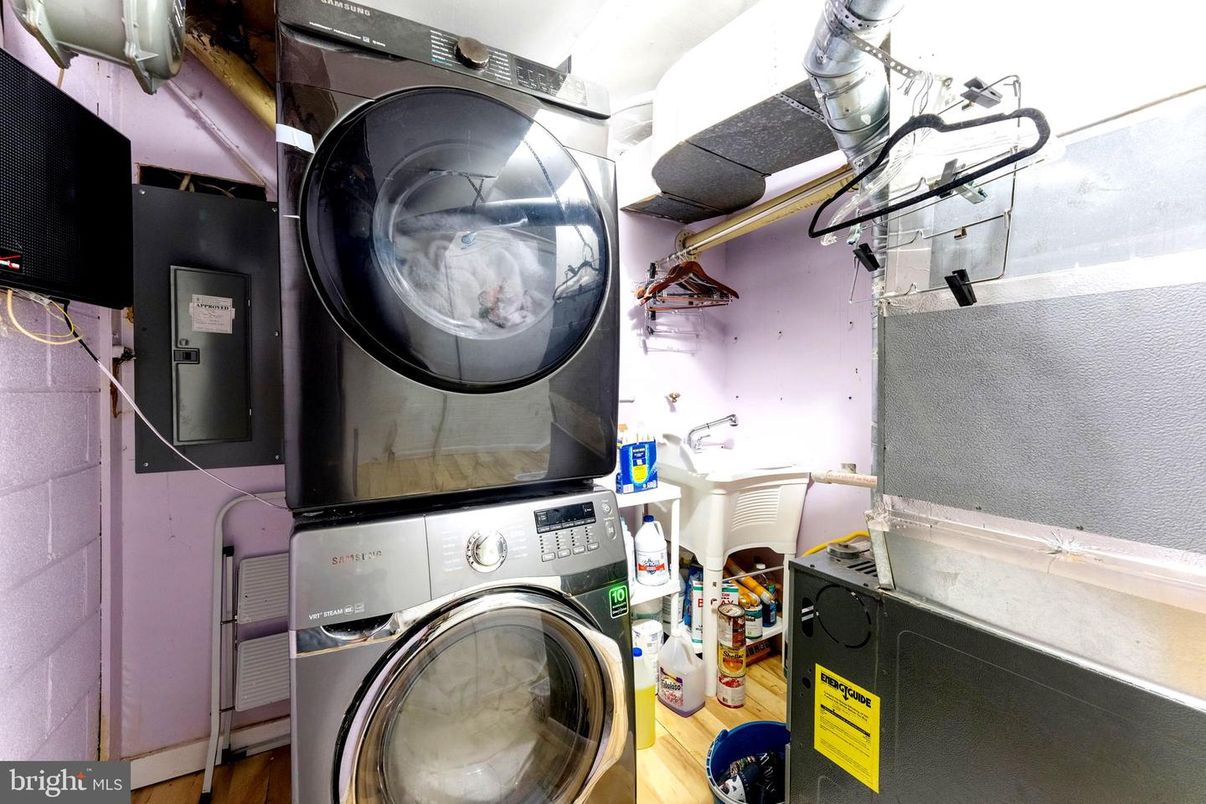 Interior, Utility Closets, Washer