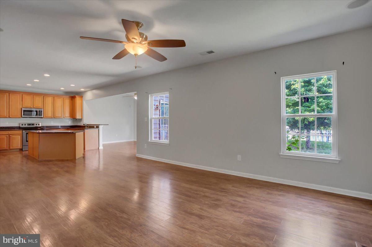 Empty room, Interior, Kitchen, Recessed Lighting, Wood Texture Flooring