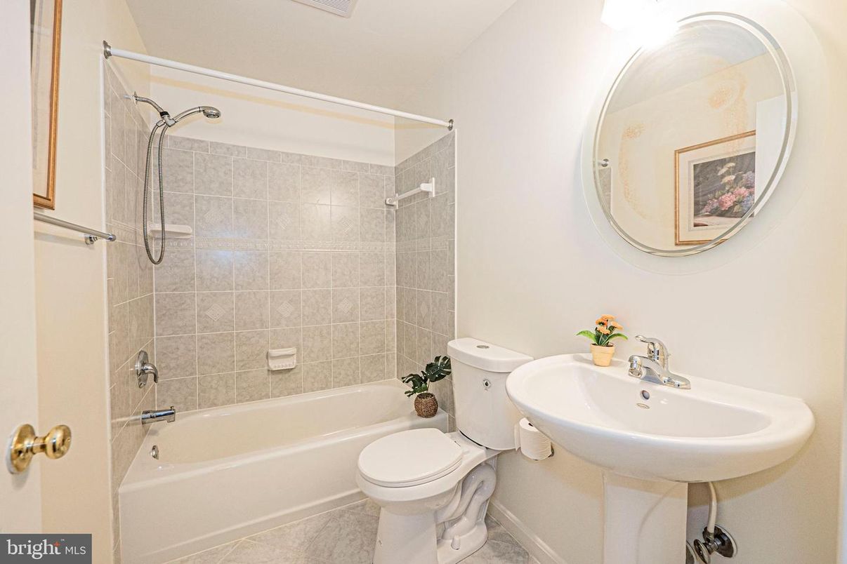 Bathroom, Interior