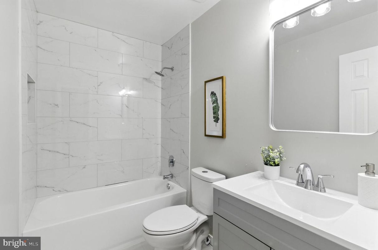 Bathroom, Interior, Marble Walls